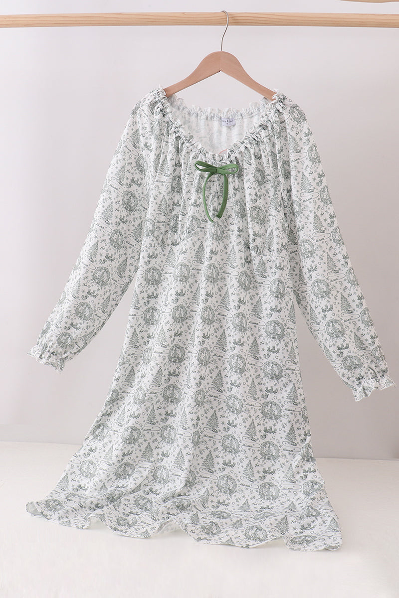 Green Christmas Tree Print Mom Pajama - Cozy Holiday Sleepwear for Women