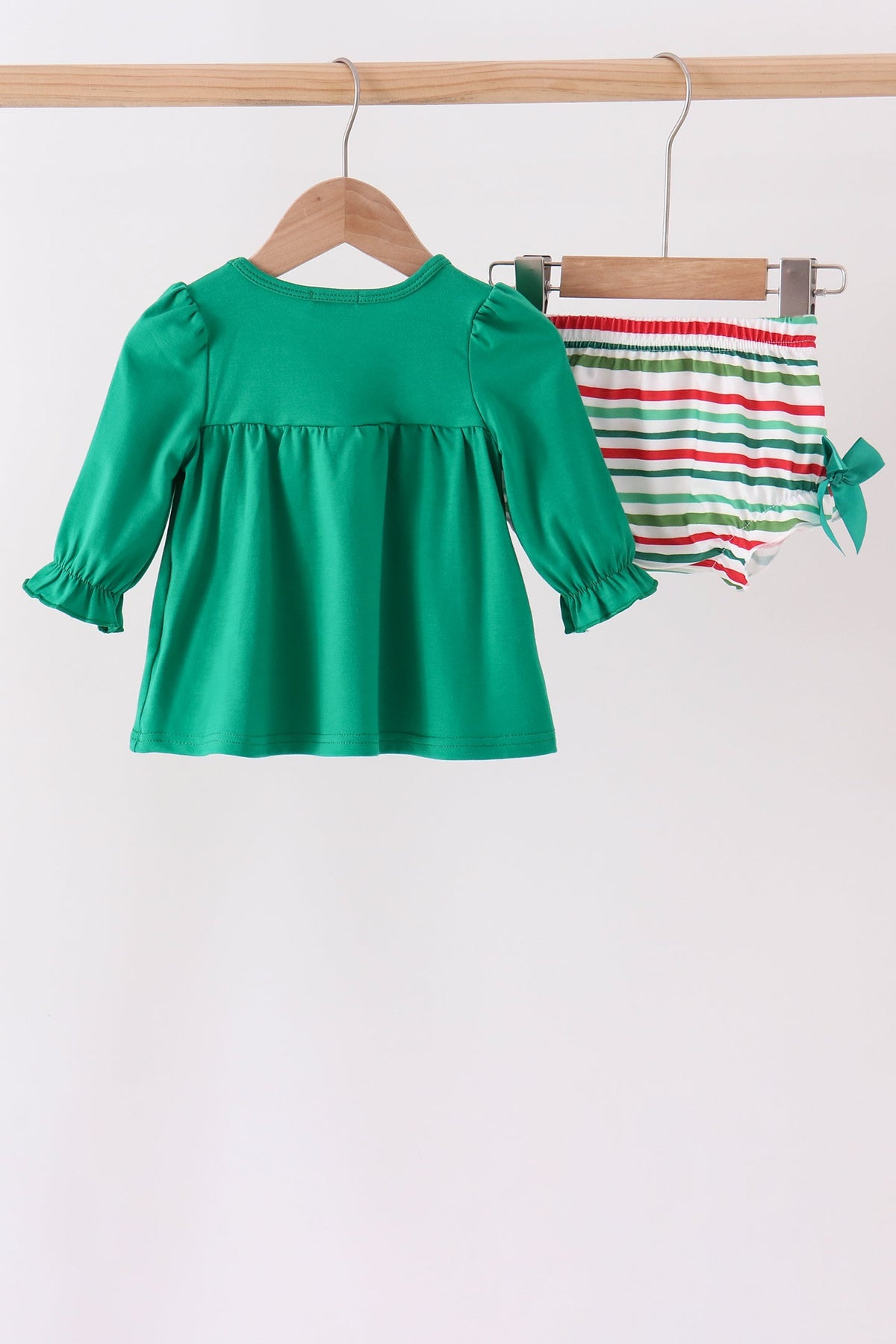 Green Christmas Tree Bow Applique Stripe Bloomer Set - Festive Holiday Style for Baby Girls