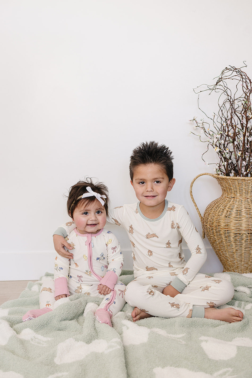 Bunny Ribbed Bamboo Cozy Set by Mebie Baby